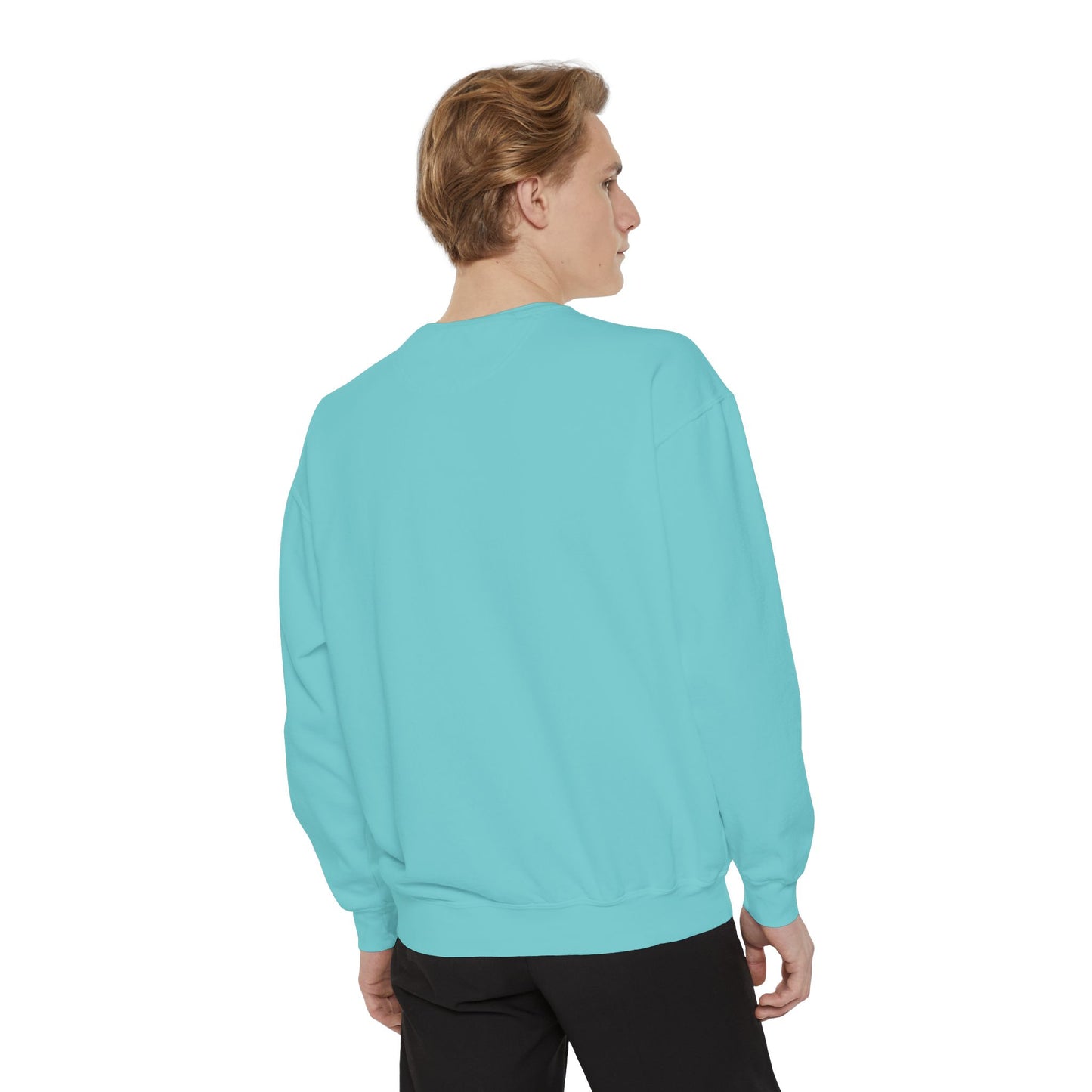 Vintage Comfort Garment-Dyed Sweatshirt for a Chill Vibe