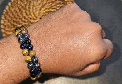 COTTU Triple Stone Adjustable Beaded Bracelet