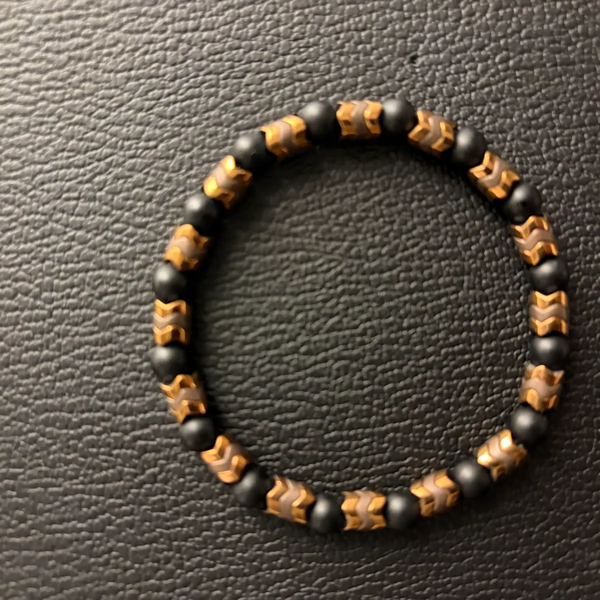 COTTU Onyx &amp; Hematite 6mm Beaded Bracelet