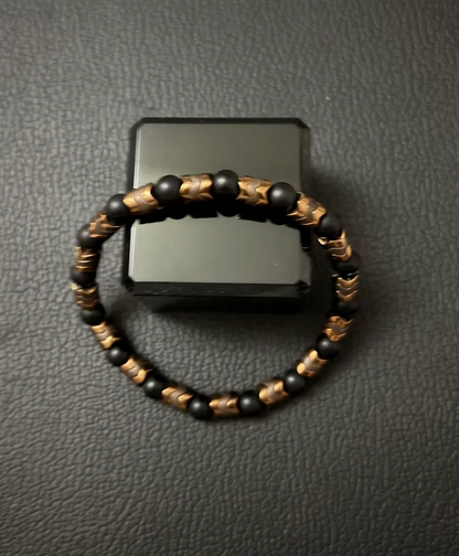 COTTU Onyx &amp; Hematite 6mm Beaded Bracelet