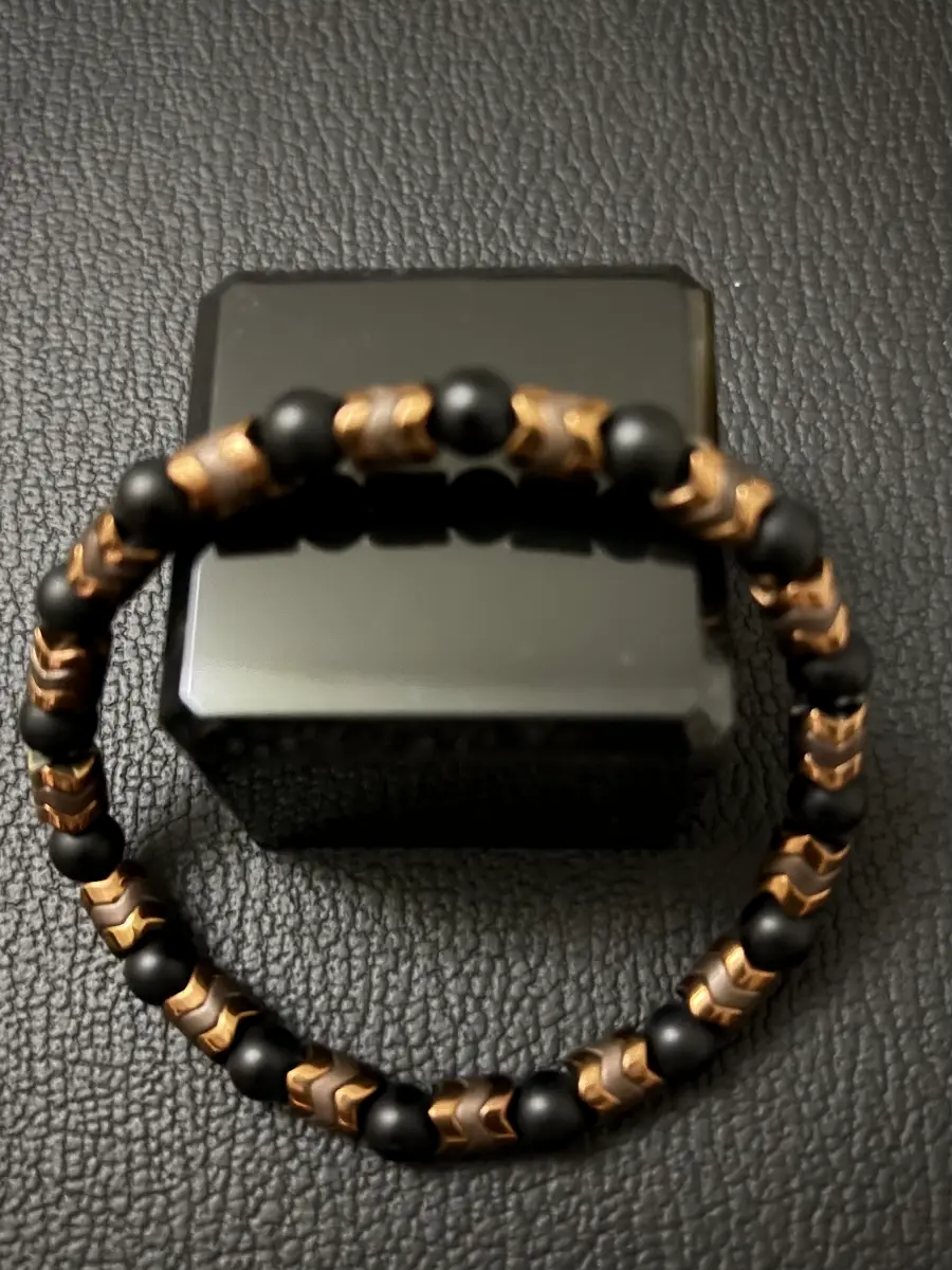 COTTU Onyx &amp; Hematite 6mm Beaded Bracelet